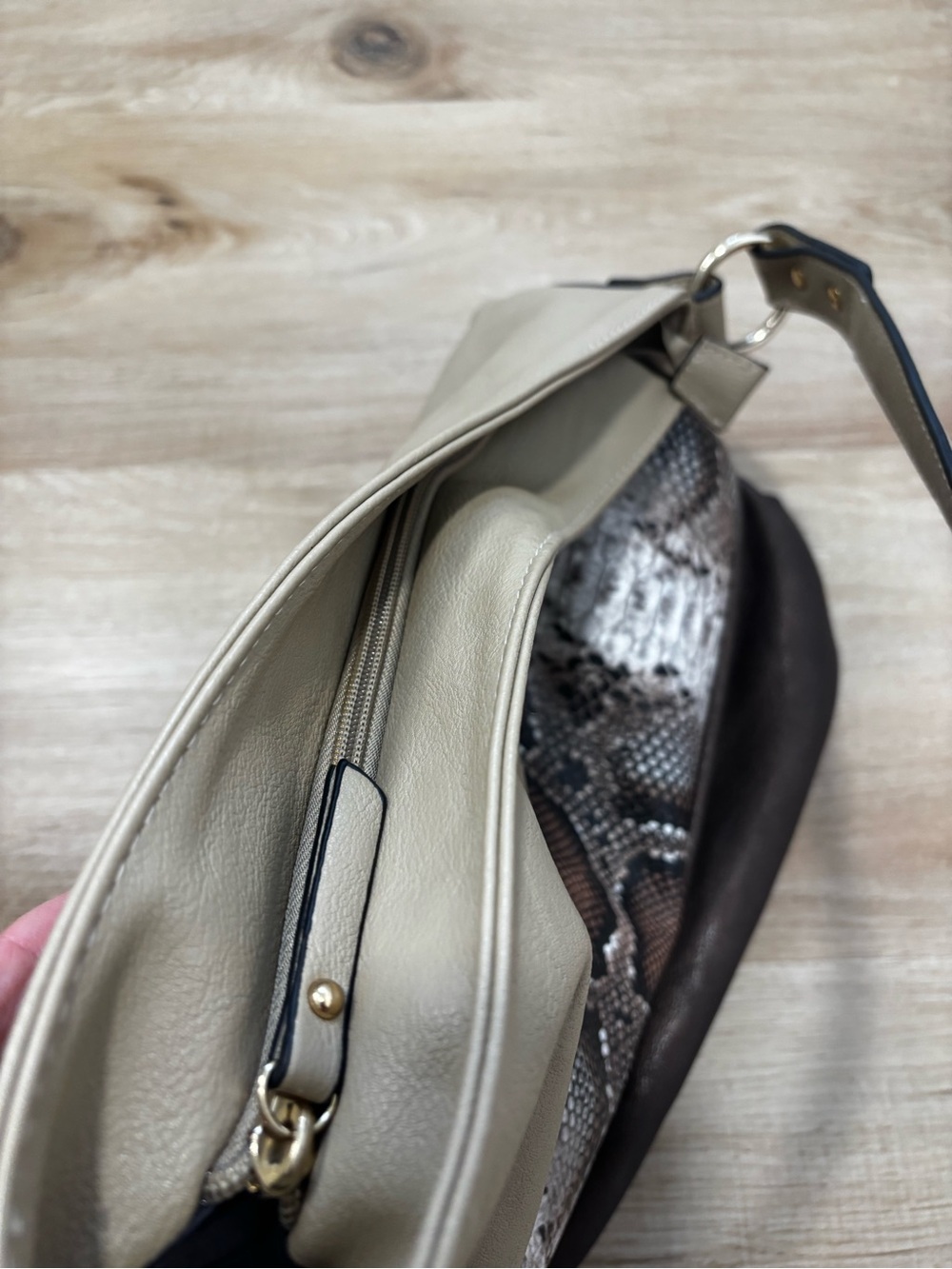 Peter Nygard Tri-Panel Hobo in Taupe, Snake Print & Dark Brown Shoulder Bag - Picture 7 of 13